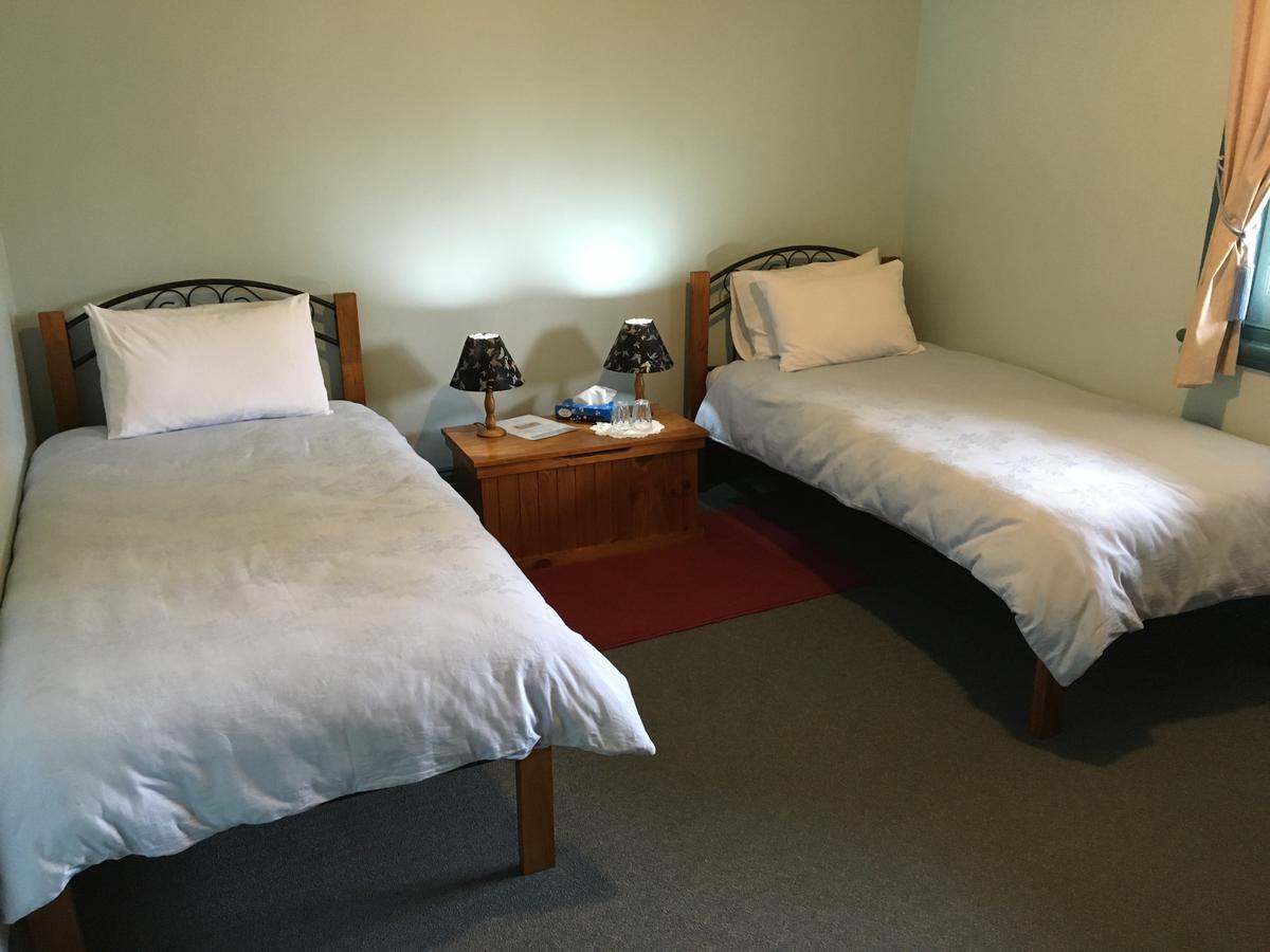 Settlers Arms Hotel Dungog Bagian luar foto